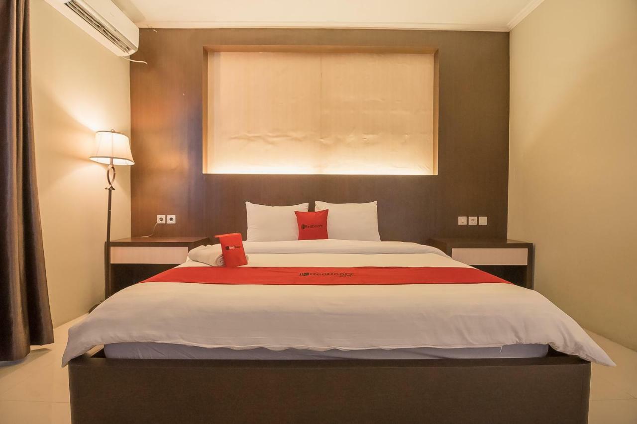 Reddoorz Plus @ Tanjung Pandan Belitung 2 Dış mekan fotoğraf